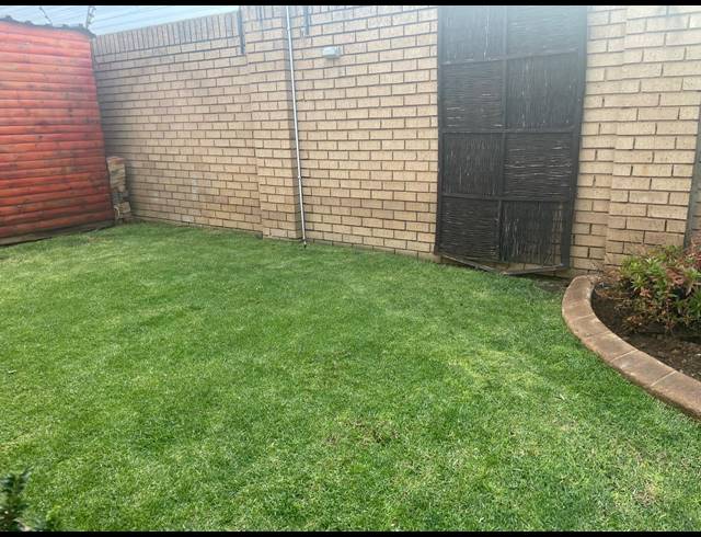 3 BEDROOM FREEHOLD FOR SALE IN PARKHAVEN